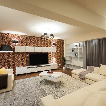Penthouse Orhideea Aparthotel Bukares Bagian luar foto