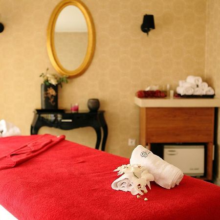 Penthouse Orhideea Aparthotel Bukares Bagian luar foto