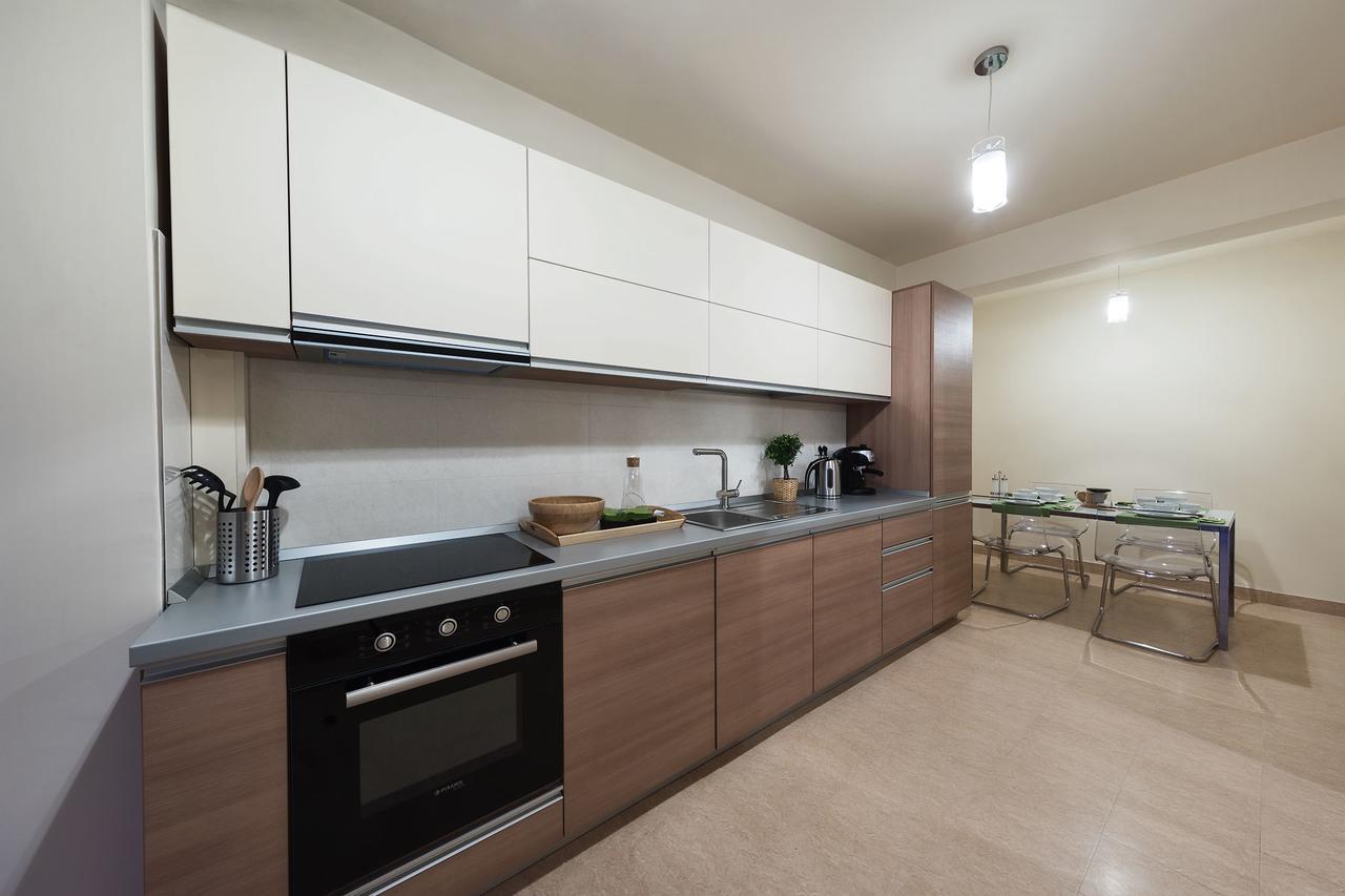 Penthouse Orhideea Aparthotel Bukares Bagian luar foto