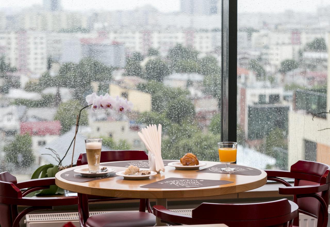 Penthouse Orhideea Aparthotel Bukares Bagian luar foto