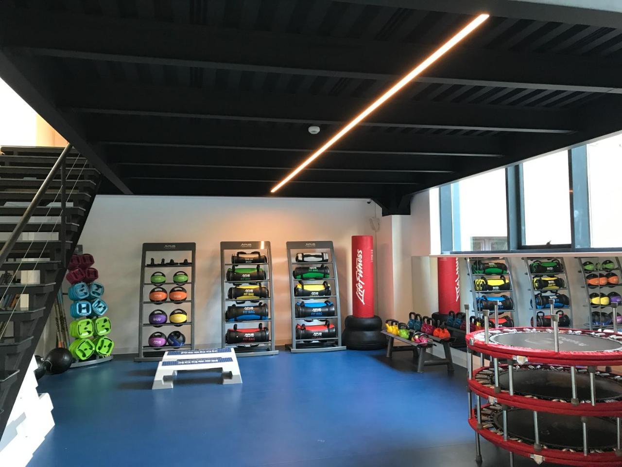 Penthouse Orhideea Aparthotel Bukares Bagian luar foto