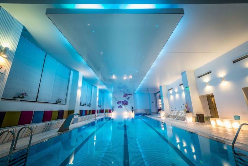Penthouse Orhideea Aparthotel Bukares Bagian luar foto