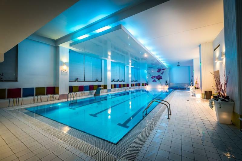 Penthouse Orhideea Aparthotel Bukares Bagian luar foto