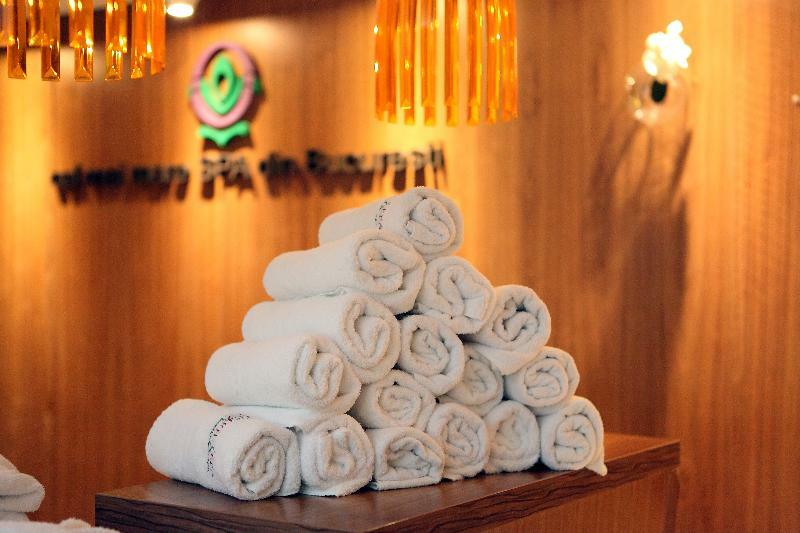 Penthouse Orhideea Aparthotel Bukares Bagian luar foto